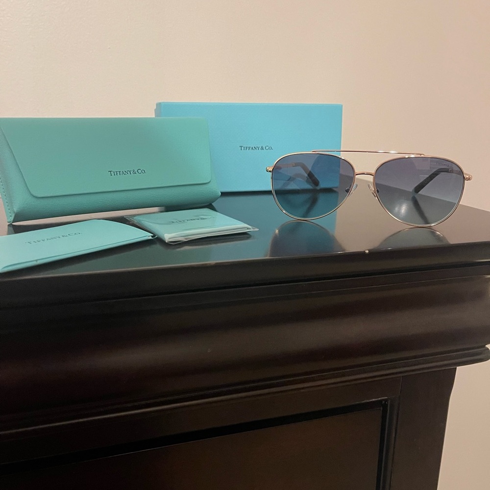 Authentic women Tiffany sunglasses